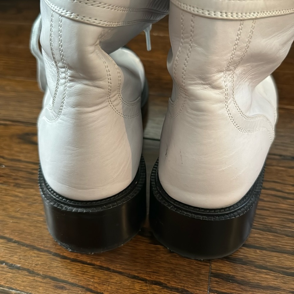 Chanel 218 Lace Up Combat Boots Size 40 - Picture 8 of 9